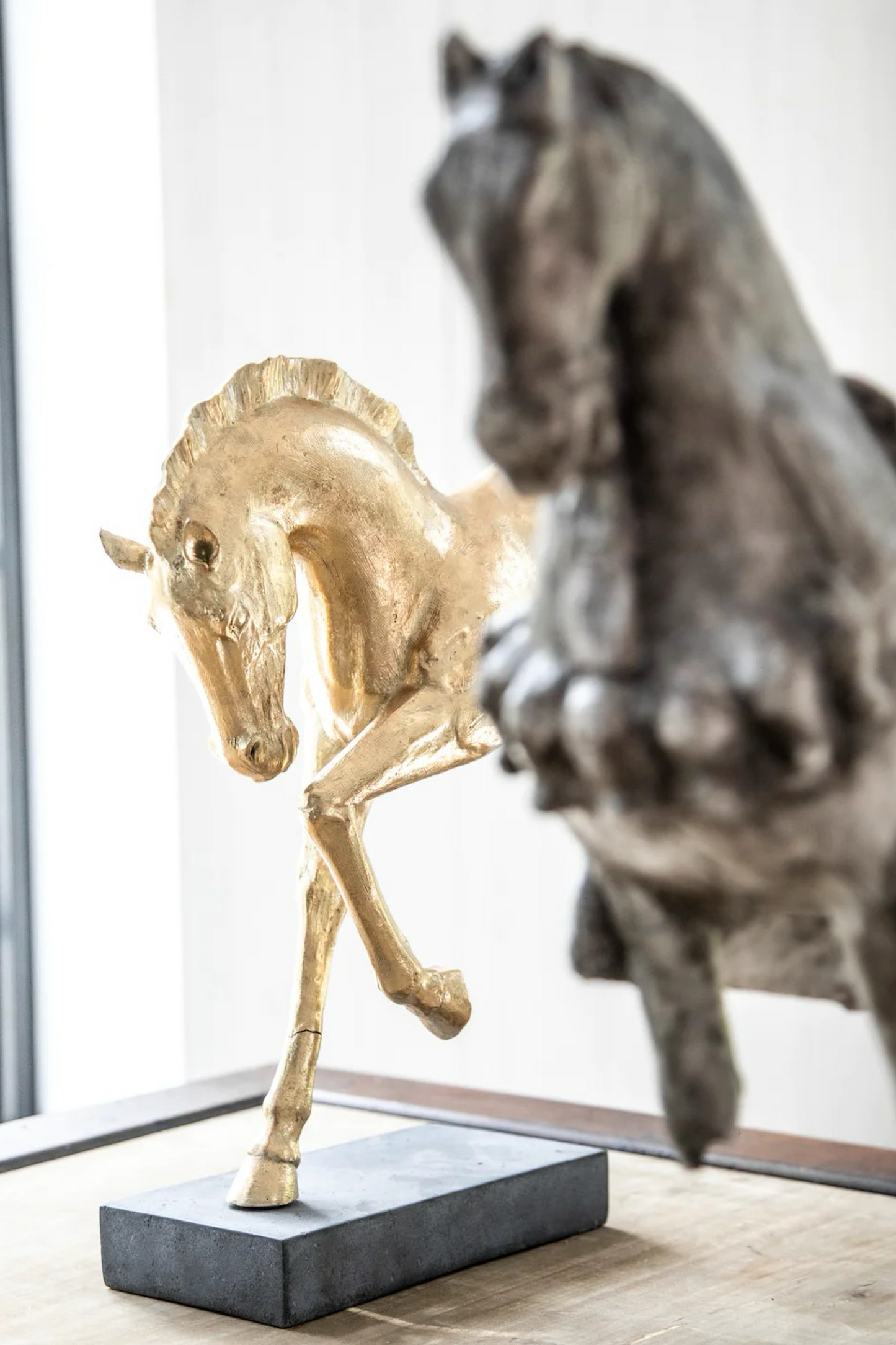 Sculpture de cheval Marengo gold Adamsbro