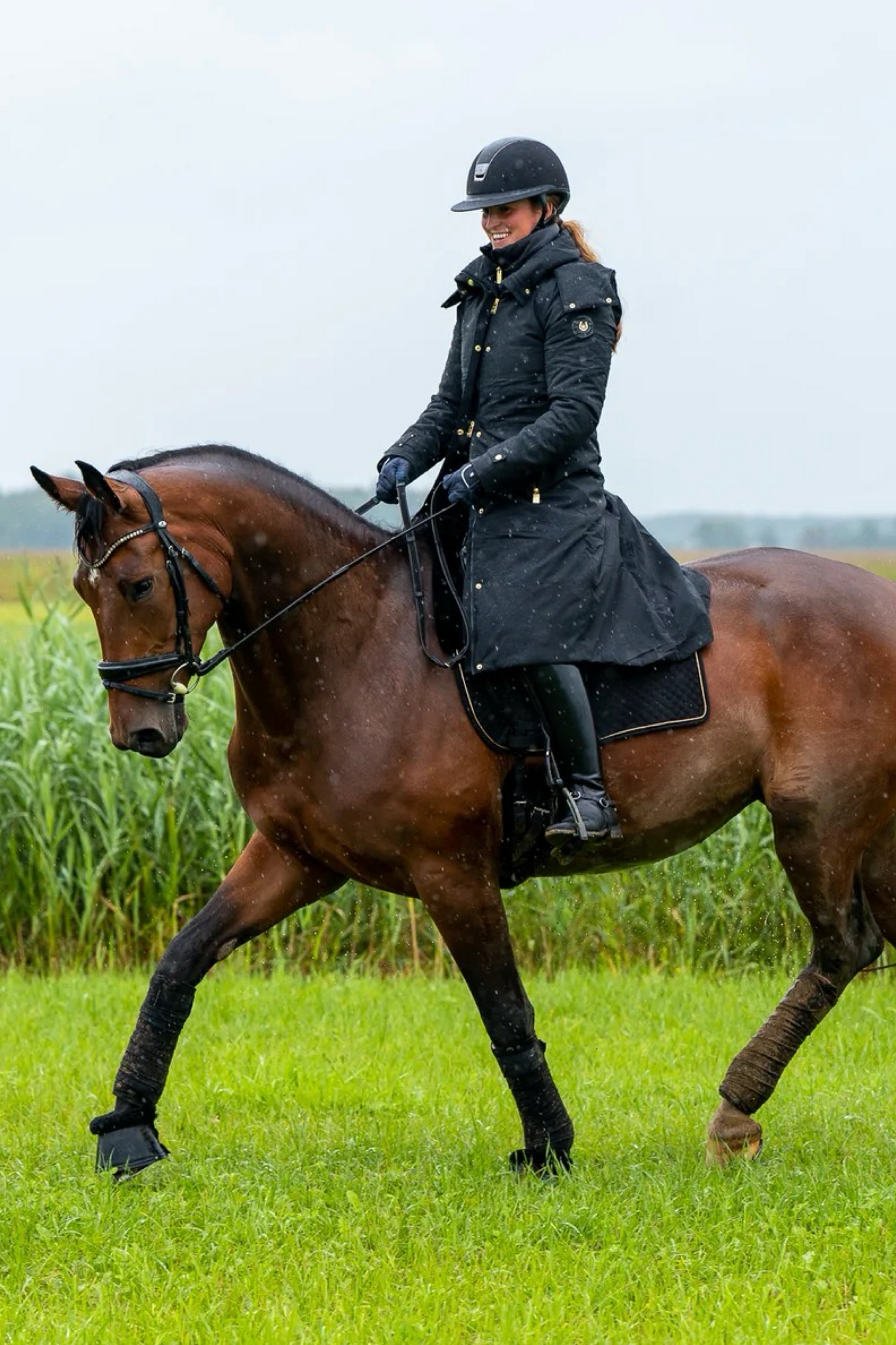 Lange gefütterte Reitjacke Leveza Alaska schwarz